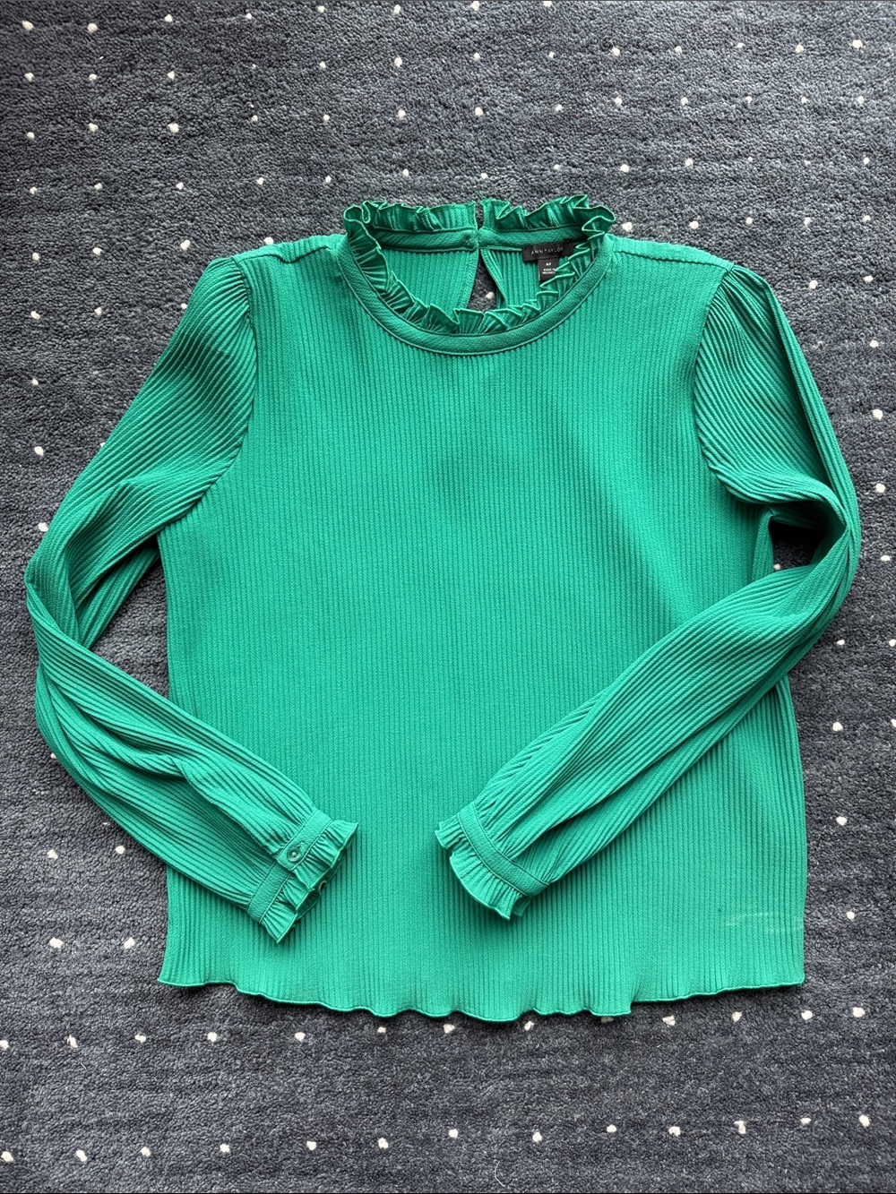Ann Taylor MP Women’s Green Ruffle Neck Long-Sleeve blouse